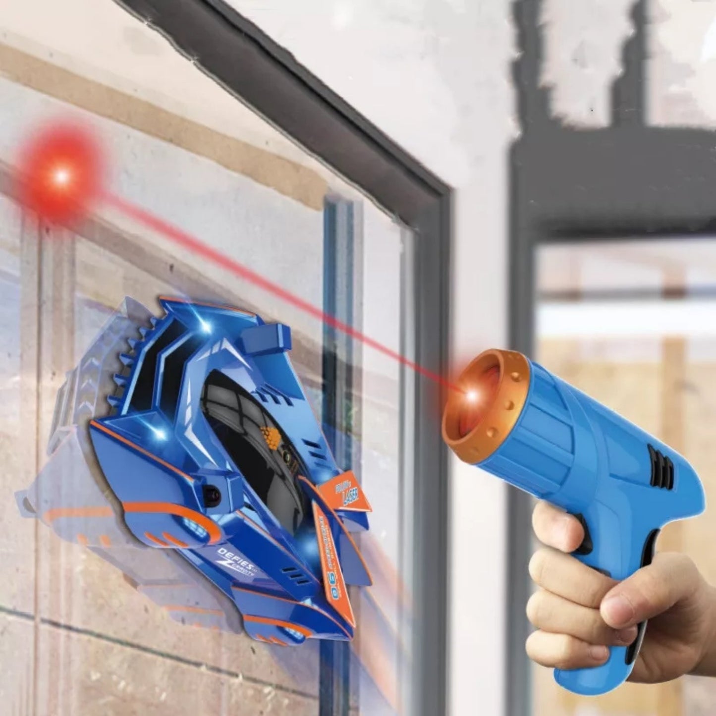 Trkački antigravitacioni auto na daljinski sa laserom